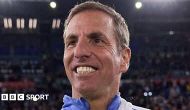 Gonzalo Quesada celebrates after Italy's win against England