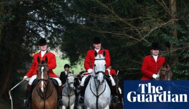 Labour vows to ban trail hunting as it opens public consultation | Hunting