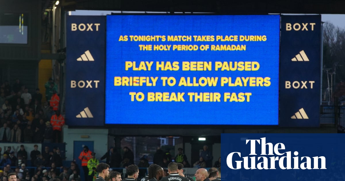 Pep Guardiola condemns fans who booed as Muslim players broke Ramadan fast at Leeds | Leeds United