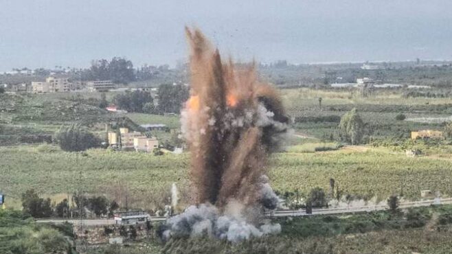 Israel ‘advancing ground operations’ in Lebanon after destroying key bridge to south｜Arab News Japan