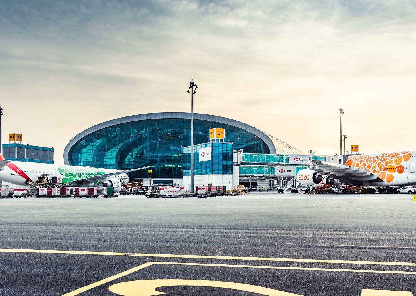 Iran Hits Dubai Airport Again — Flights Suspended, Then Resumed as Tehran Signals De-Escalation