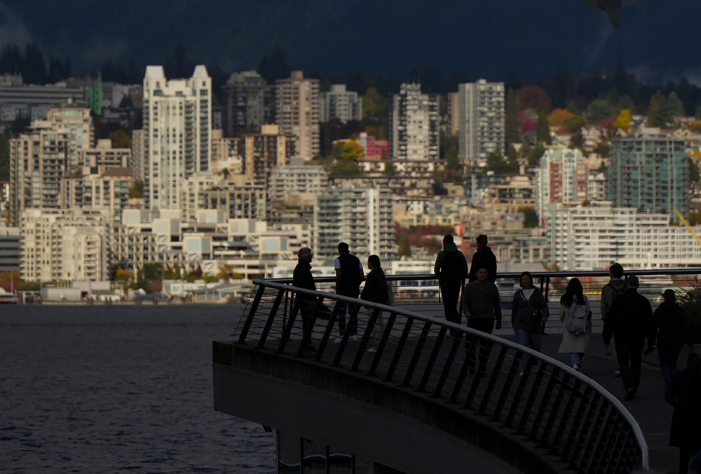 Average Vancouver rent drops over the past year: report
