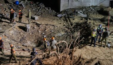 Trump says US will 'obliterate' Iran’s power plants if it doesn’t open Strait of Hormuz :: WRAL.com