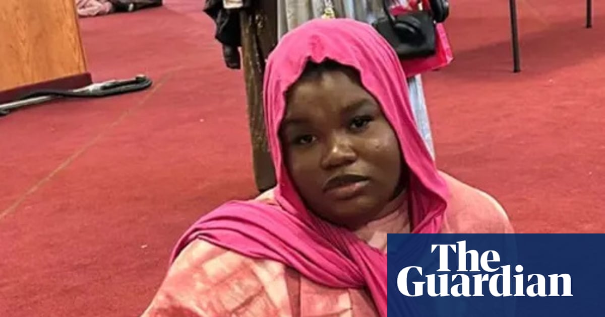 Two people die after donating plasma at Canadian clinics under federal investigation | Canada