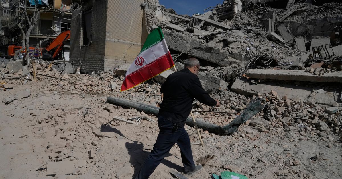 Iran launches new wave of attacks on Israeli and US bases while Israel begins new strikes in Lebanon :: WRAL.com