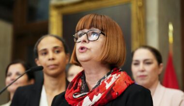 Clocks springing forward this weekend, B.C. adopts year-round daylight time - CTV News