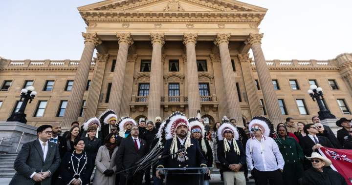 Indigenous Chiefs gather at legislature, pressure Alberta to quash separatism push