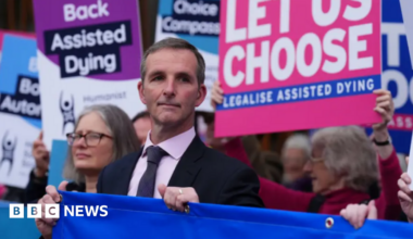 MSPs back change to eligibility rules on assisted dying bill