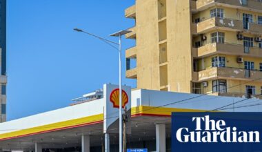 Sri Lanka brings in four-day week to eke out stocks of oil and gas hit by Iran war | Sri Lanka