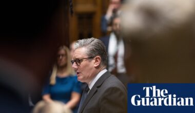 Starmer overruled warning of ‘reputational risk’ over Mandelson appointment, files show | Peter Mandelson