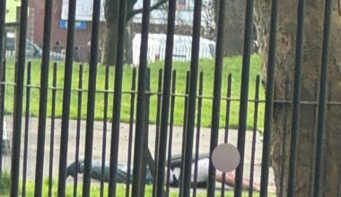 Salford RECAP: Man in 'vest' stopped by armed cops in UK city | UK | News