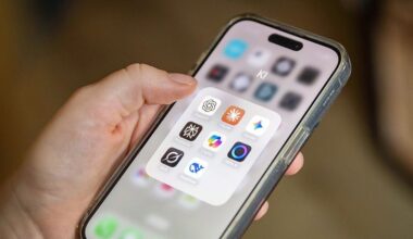 Claude Hits No. 1 on App Store As ChatGPT Users Defect to Anthropic