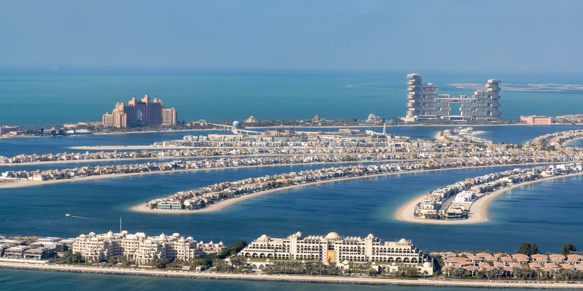 The Cost Is Mounting for Stranded Travelers in the Middle East