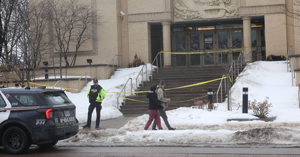 3 Toronto-area synagogues hit by gunfire, police step up patrols