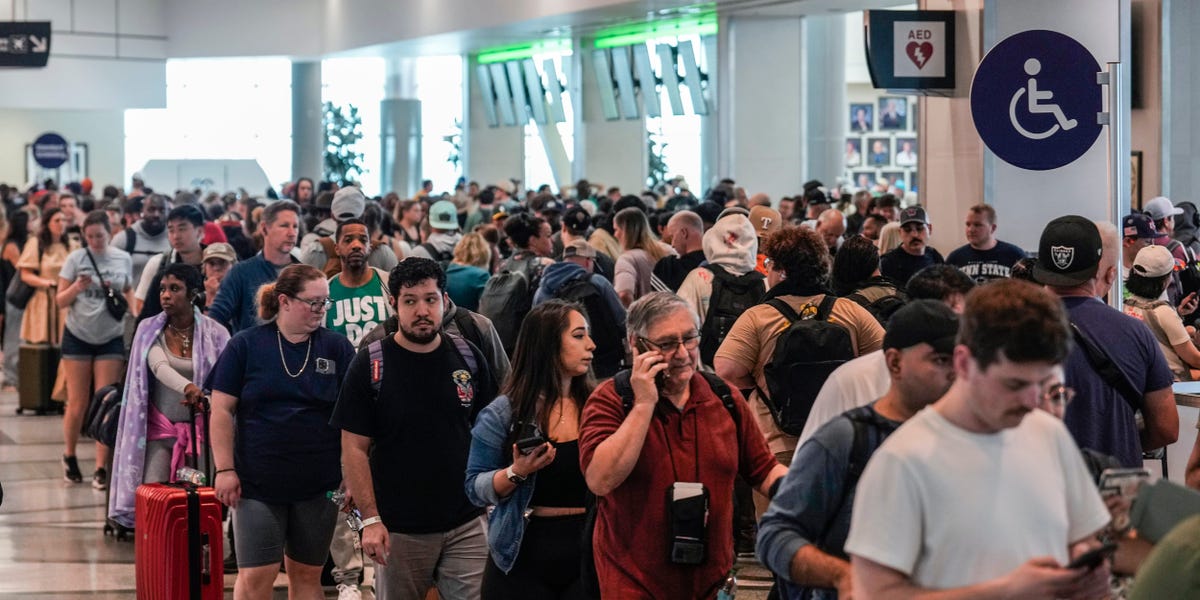 These 5 Airports Have the Most TSA Staff Calling Out of Work