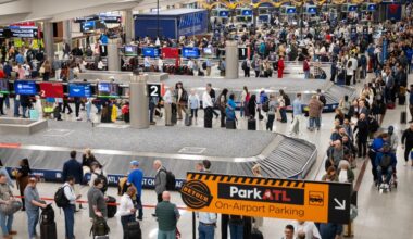 TSA Lines Are so Bad That United, Delta Waive Change Fees