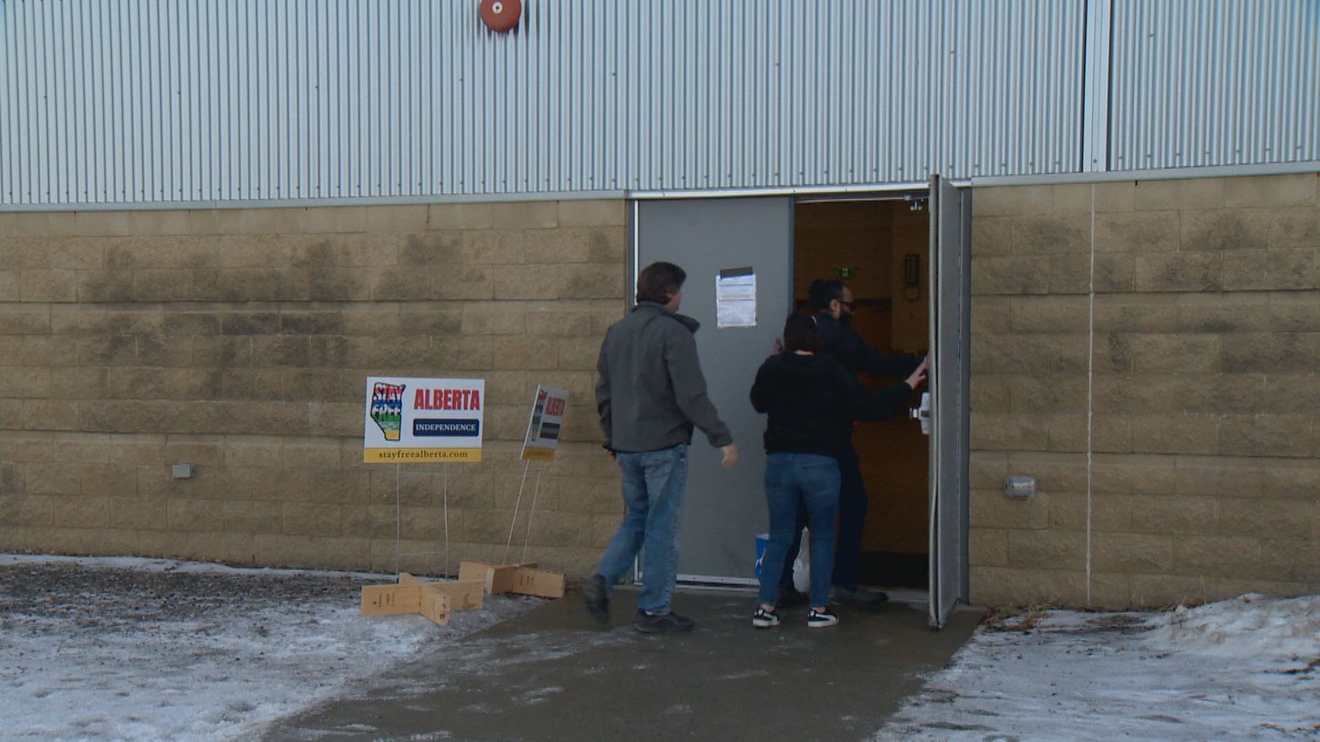 Click to play video: 'Alberta separatist supporters say conversation about leaving Canada long overdue'