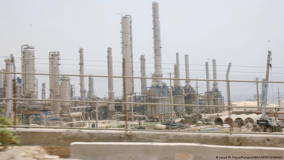 Iran strikes Kuwait refinery after Israel hits gas field