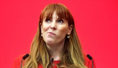 Labour rebels to use child poverty data to fight migrant curbs