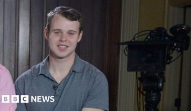 Joseph Duggar of 19 Kids and Counting accused of molesting child - BBC