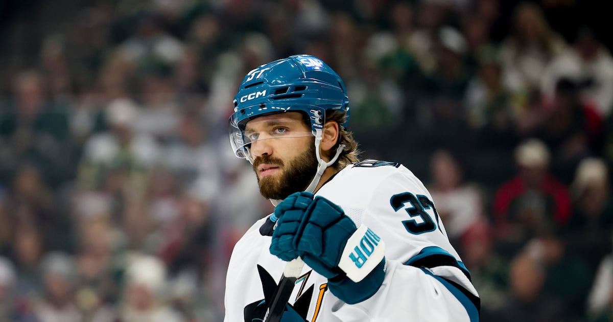 Washington Capitals acquire defenceman Timothy Liljegren from San Jose Sharks