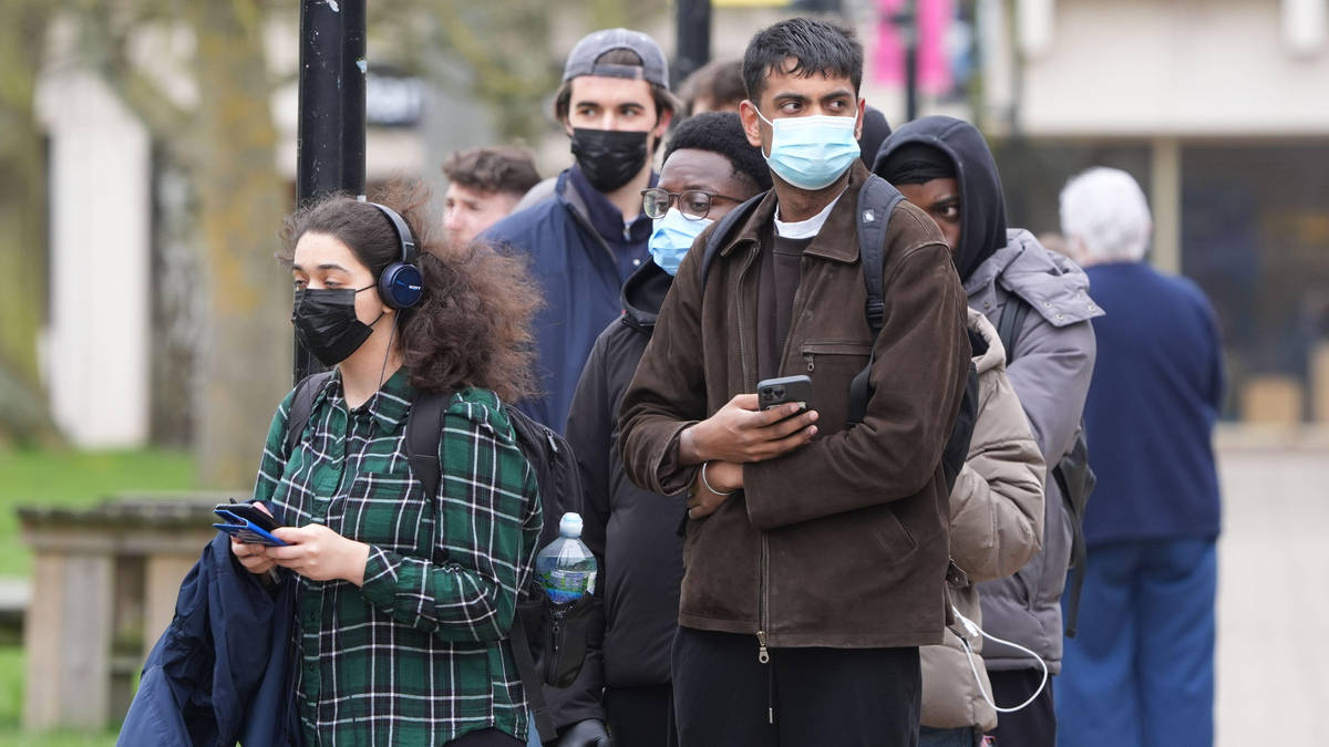 Meningitis cases in Kent outbreak rise to 15 as vaccination programme launched - and first case identified in France