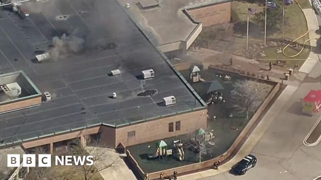 Police respond to reports of 'active shooter' at Temple Israel