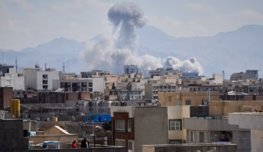 U.S. military hits 1,000 Iran targets; Tehran retaliates after Khamenei death: Live updates