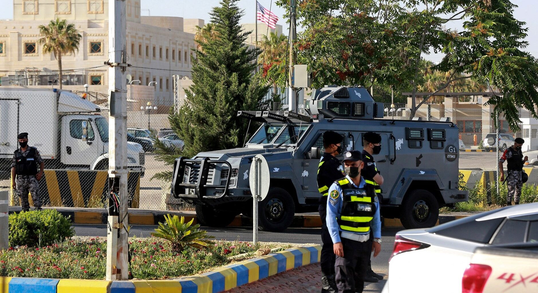 US urges citizens to immediately leave over a dozen Middle East countries | Conflict News