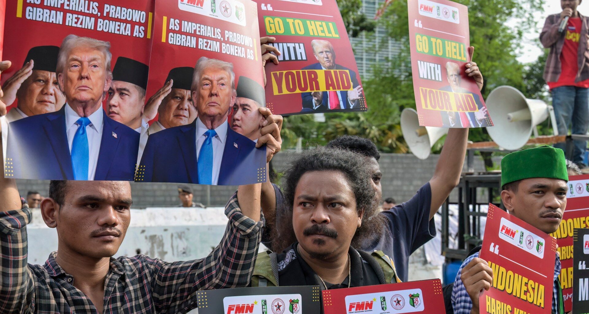 Indonesian president’s US ties questioned amid public anger over Iran war | Politics News