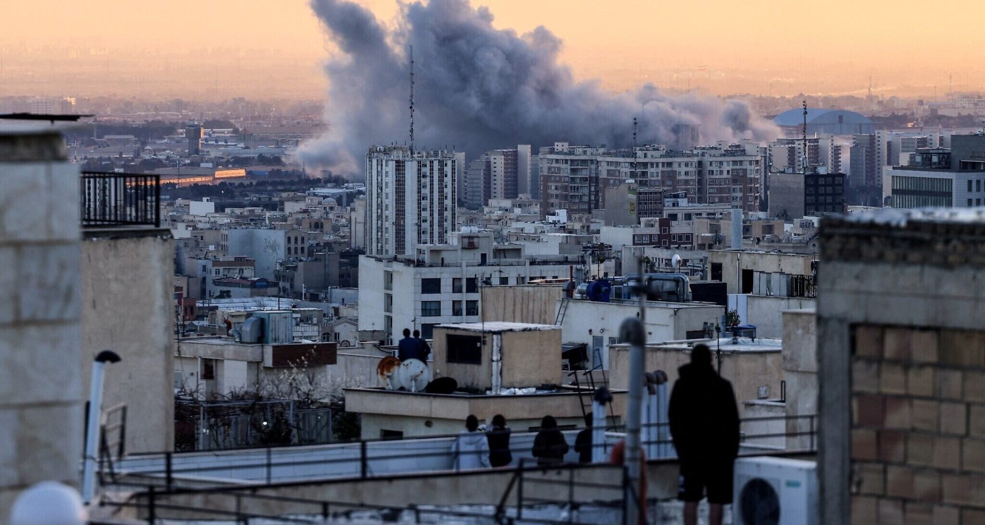 IDF carries out 'extensive' strikes on regime targets; Iran fires missiles at Israeli towns