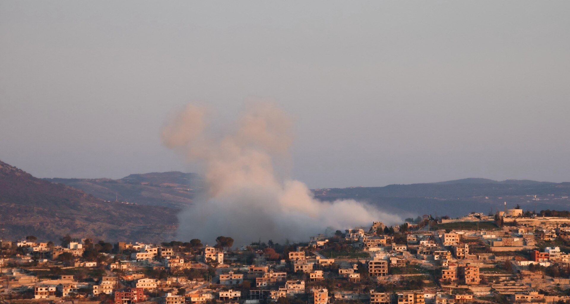 Israel launches new wave of attacks on southern and eastern Lebanon | Israel attacks Lebanon News