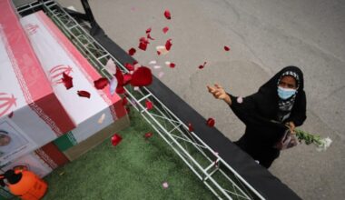 US will ‘rain missiles’, ‘death and destruction’ on Iran, Trump aides say | Military News