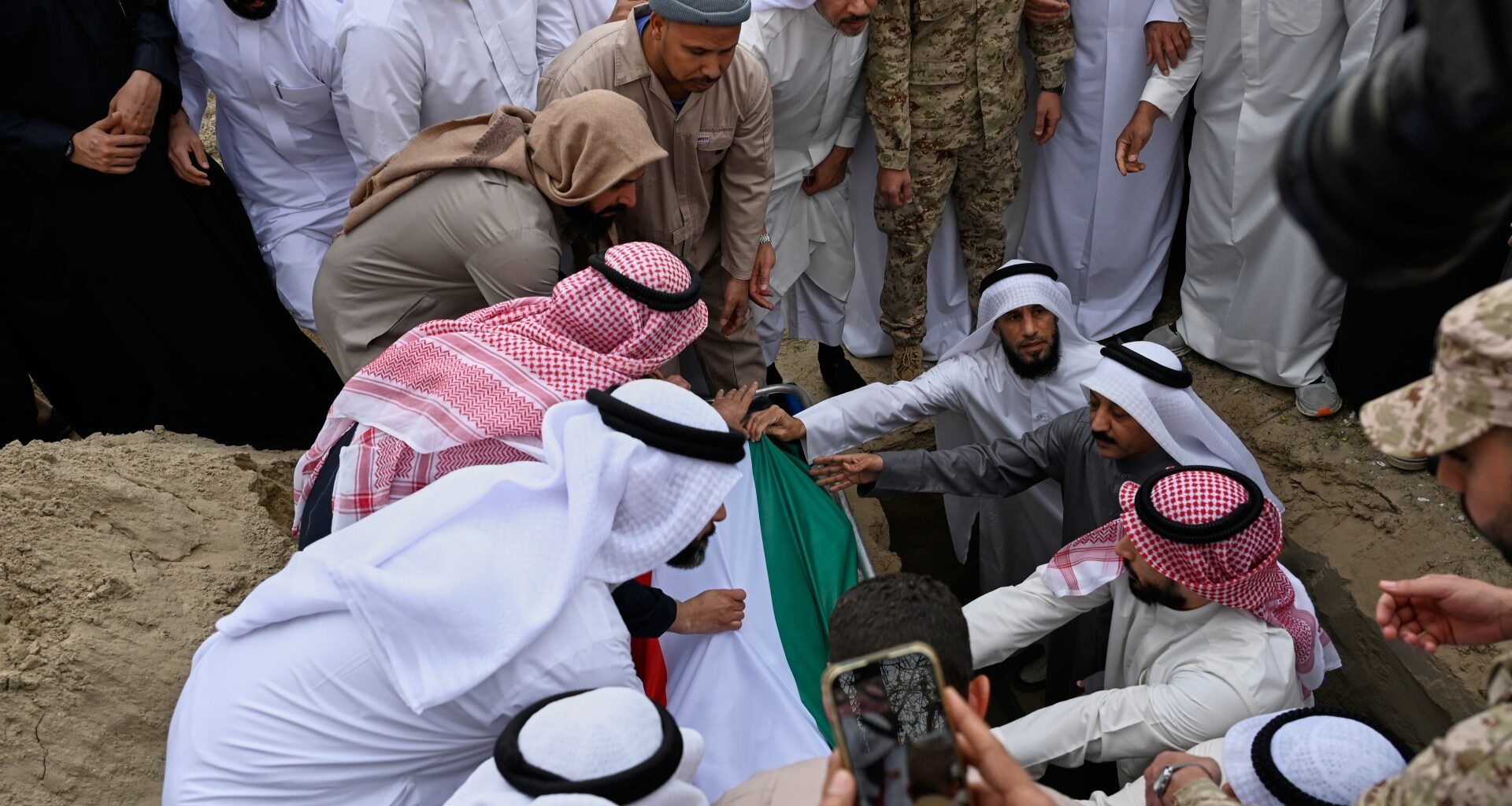 Analysis: The war on Iran is at a crossroads | US-Israel war on Iran News