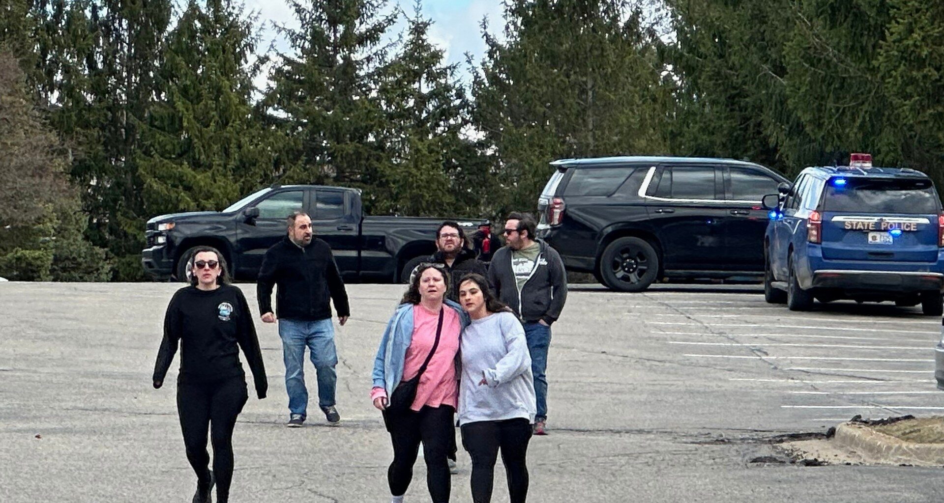 Assailant dead after vehicle ramming, gunfire at Michigan synagogue in US | Gun Violence News