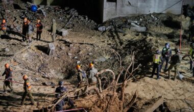 Trump says U,S. will ‘obliterate’ Iran’s power plants, live updates – NBC New York