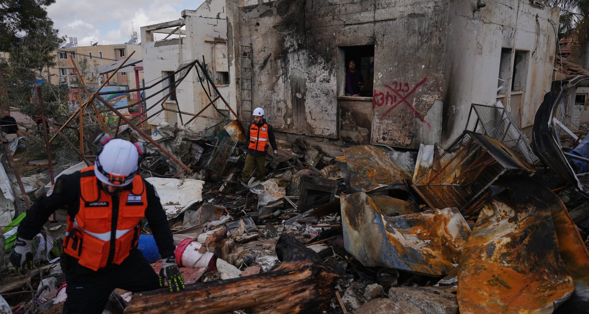 Defense minister threatens to set Iran back decades after Negev cities, Tel Aviv bombarded