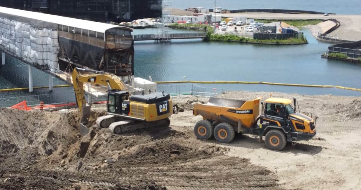 Doug Ford eyes filling in Lake Ontario for new convention centre