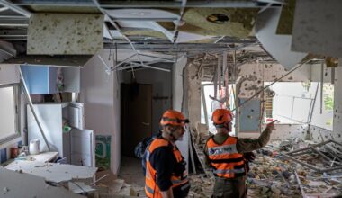 Iran targets joint U.K.-U.S. base as Israeli minister warns of escalation