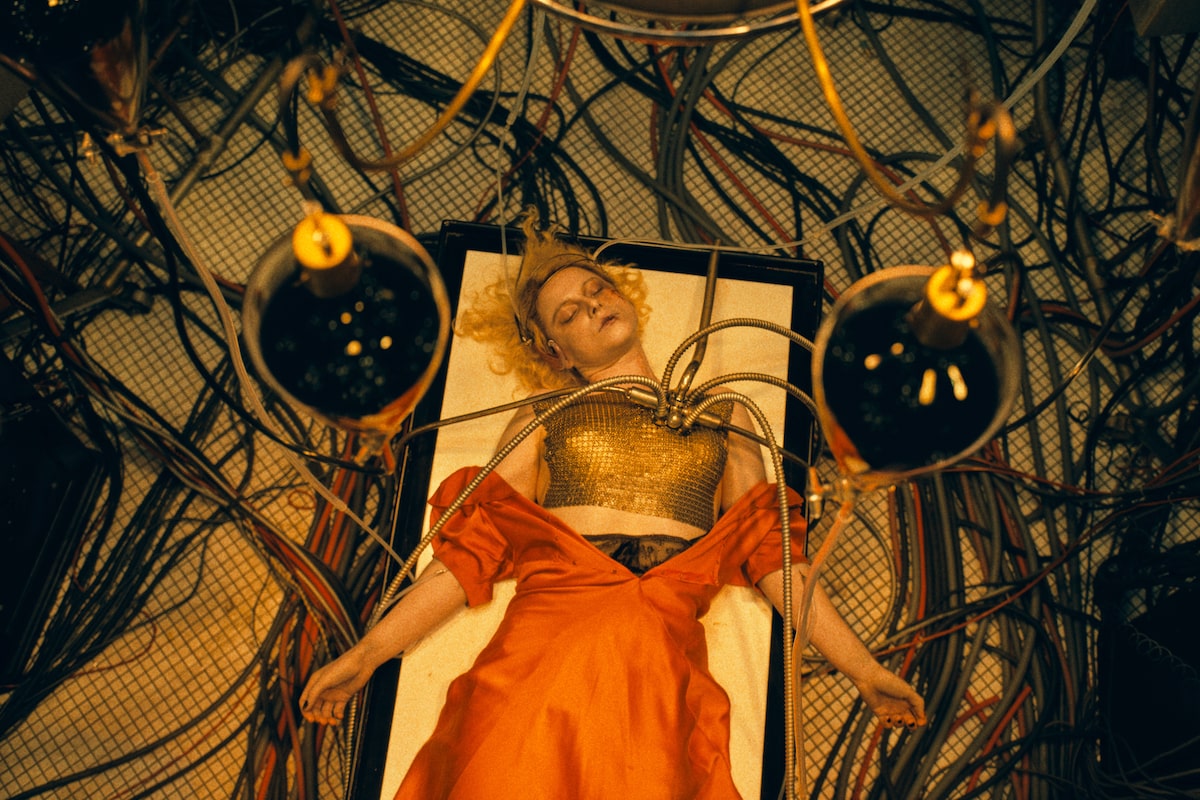 Maggie Gyllenhaal’s gonzo Frankenstein riff The Bride! is ferociously alive − it’s allliiiiiive!