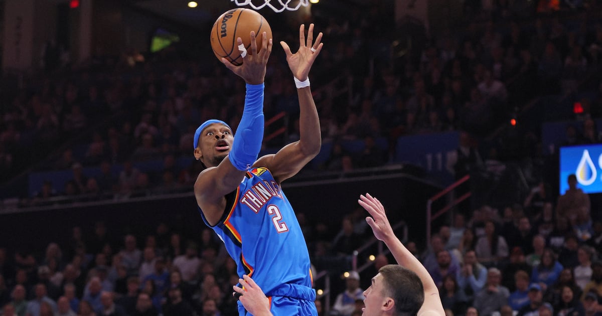 Oklahoma City Thunder’s Shai Gilgeous-Alexander passes Chamberlain, sets record with 127th consecutive 20-point game