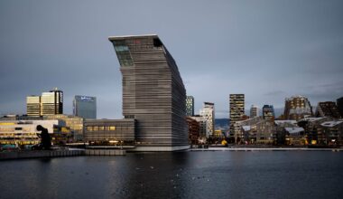 U.S. Embassy in Oslo hit by explosion