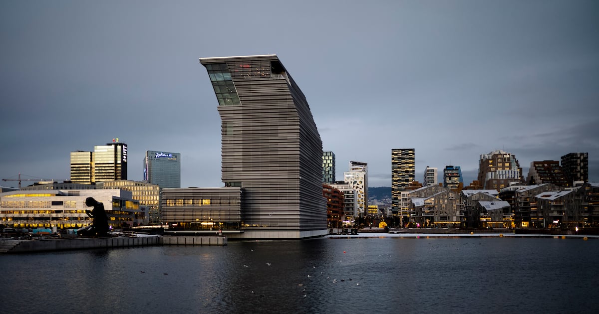 U.S. Embassy in Oslo hit by explosion