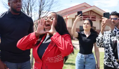 Confusion at Dallas polls causes voters to be turned away