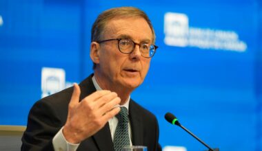 Canada’s declining population, LNG exports to Asia and defaulting on mortgage payments: Business and investing stories for the week of March 22