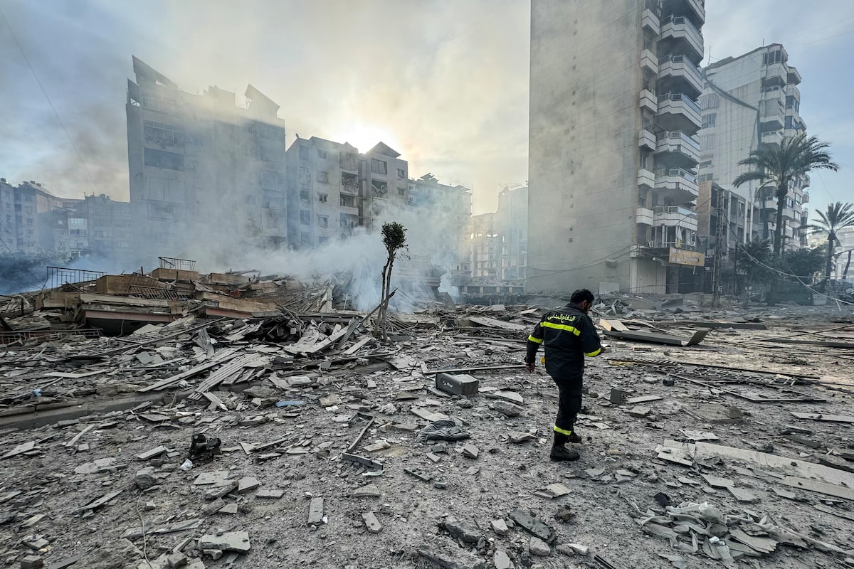 U.S. says bombardment to ‘surge dramatically’ as Israeli strikes on Iran, Lebanon intensify