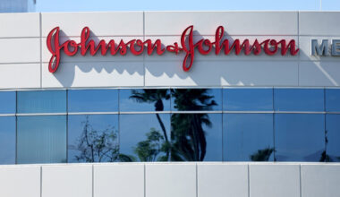 J&J wins approval for first-of-its-kind psoriasis pill