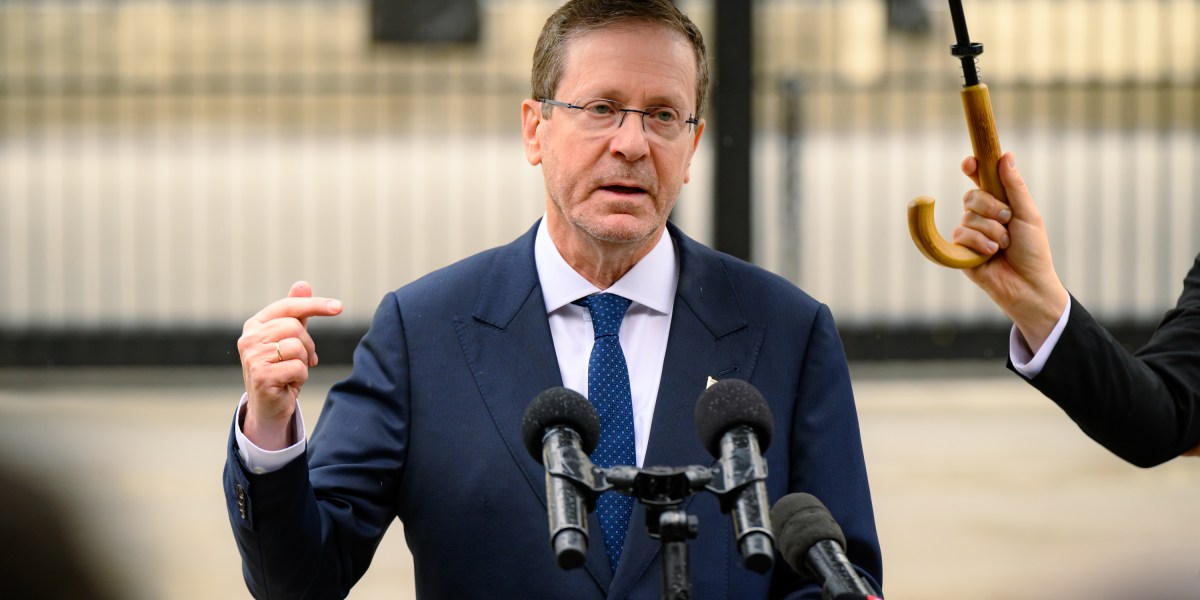 Israeli President delivers a message to U.S. business leaders on Iran