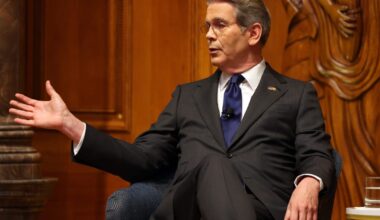 US Treasury Secretary Bessent accuses Spain of putting ‘American lives at risk’ – POLITICO