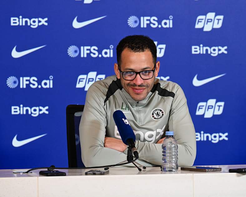 Liam Rosenior delivers the latest Chelsea team news ahead of Aston Villa | News | Official Site